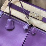  Minimalist shoulder bag carried on shoulder