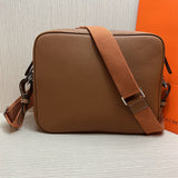  Clean-Lined structured bag front view