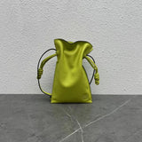 Ziva's Charm handbag – detail view (Standard Size)