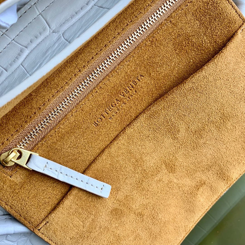 Bold Faux Leather Handbag - Signature Hardware Accents | Women's Everyday Carry Handbag #1730 - close-up detail shot (image 3) of designer-inspired handbag