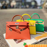  Versatile crossbody bag carried on shoulder