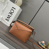 Ziva's Charm handbag – close-up view (18cm*12.5cm*8cm)