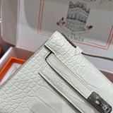  Streamlined tote bag carried on shoulder 16