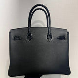 Interior view of effortless premium bag
