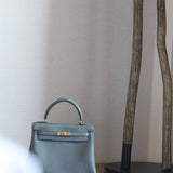  structured bag interior and compartment view