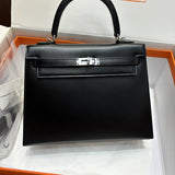 Graceful handbag styled for everyday wear