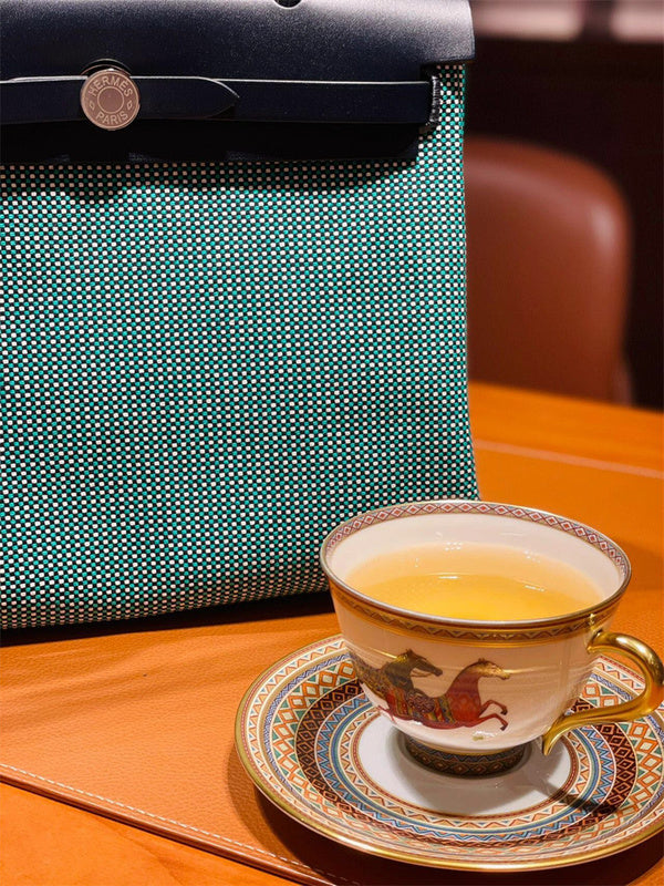  understated everyday bag styled with outfit 12