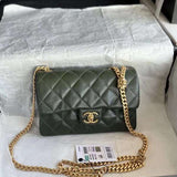 Zivas Charm Effortless Elegance Everyday Handbag (Effortless Style Upgrade) – Detail View