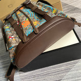 Handle and strap detail of chic premium women's handbag – women's statement bag