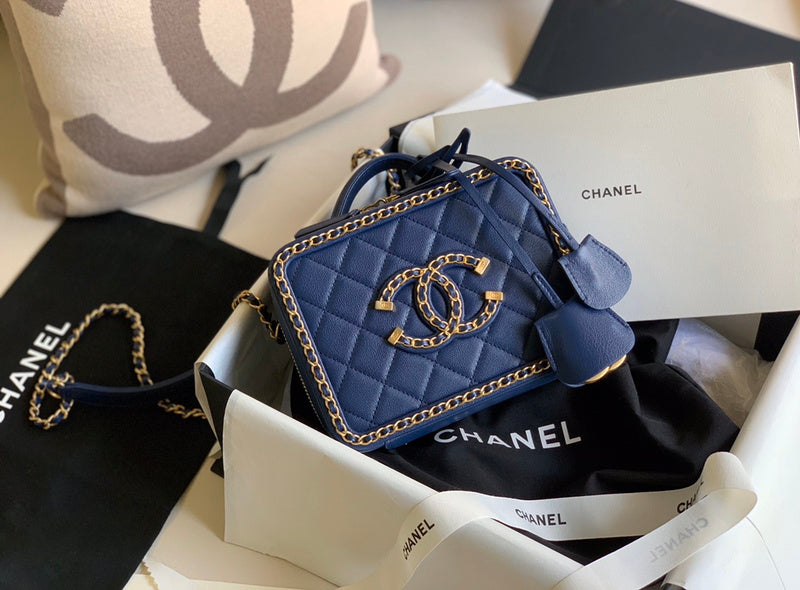  women's handbag, compact design, view 7