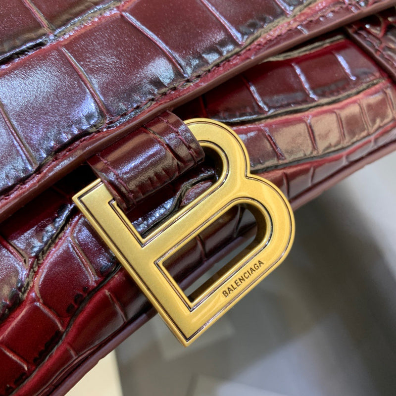Polished Premium PU Leather Handbag - Polished Finish | Women's Fashion Handbag #551 - hardware and detail close-up (image 5) of designer-inspired handbag