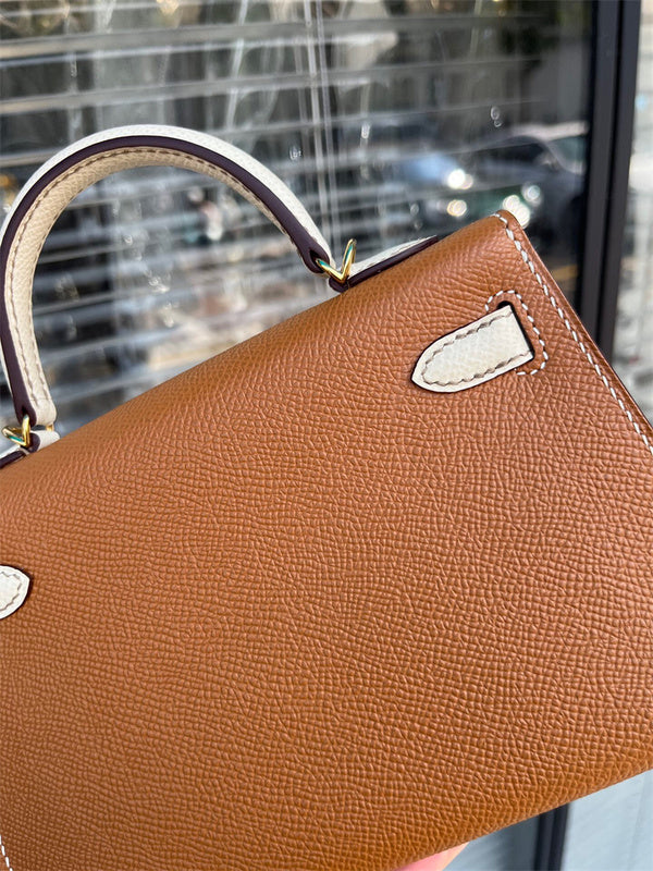 Interior view of poised premium bag