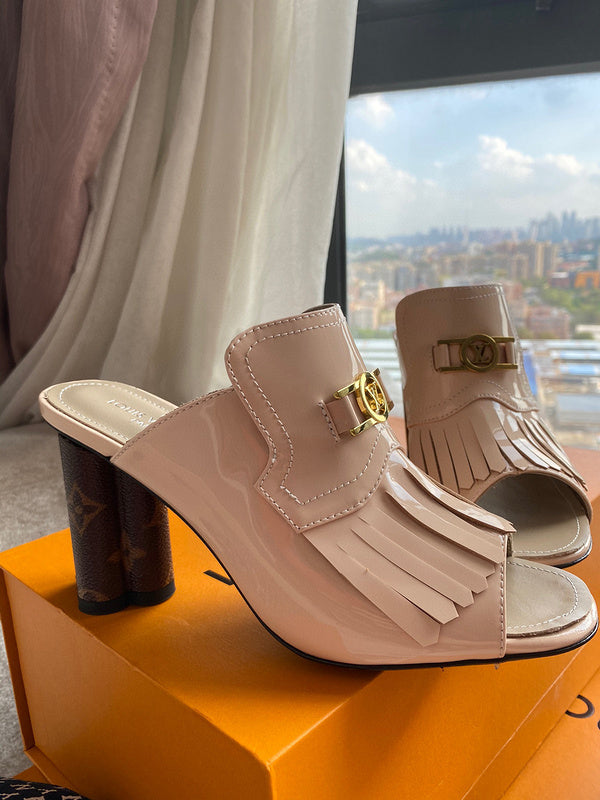 Louis Vuitton shoes front view designer style