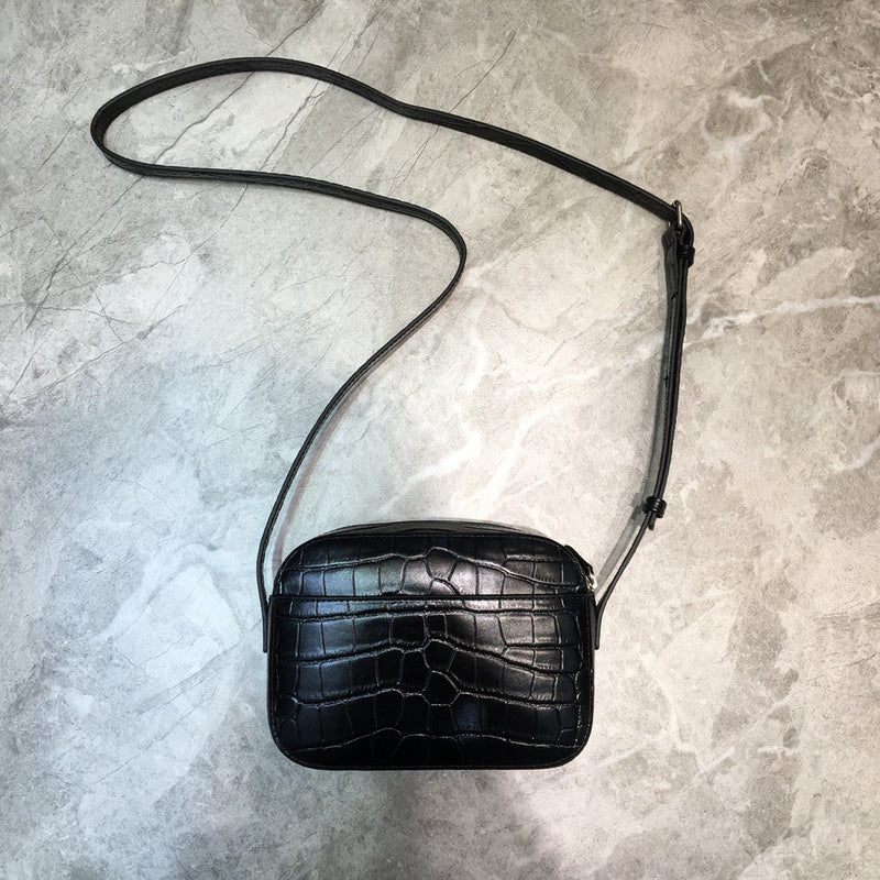 Modern Faux Leather Handbag - Versatile Everyday Design | Women's Designer-Inspired Purse #803 - close-up detail shot (image 3) of designer-inspired handbag