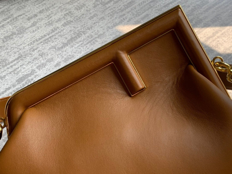 Ziva's Charm handbag – interior view (26cm*18cm*10cm)