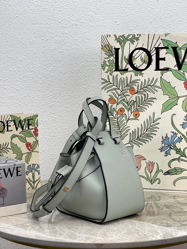 Ziva's Charm handbag – carry view (11cm*19cm*19cm)
