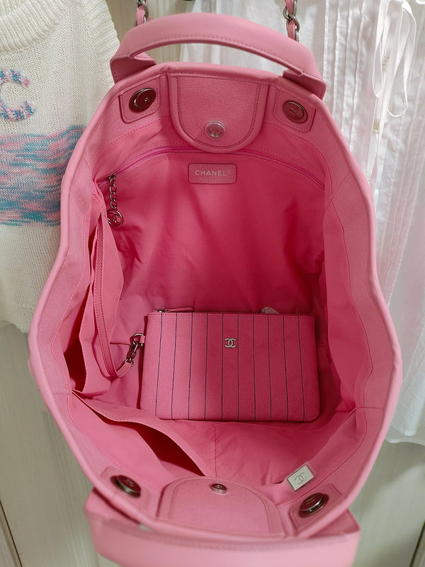  spacious purse view 7