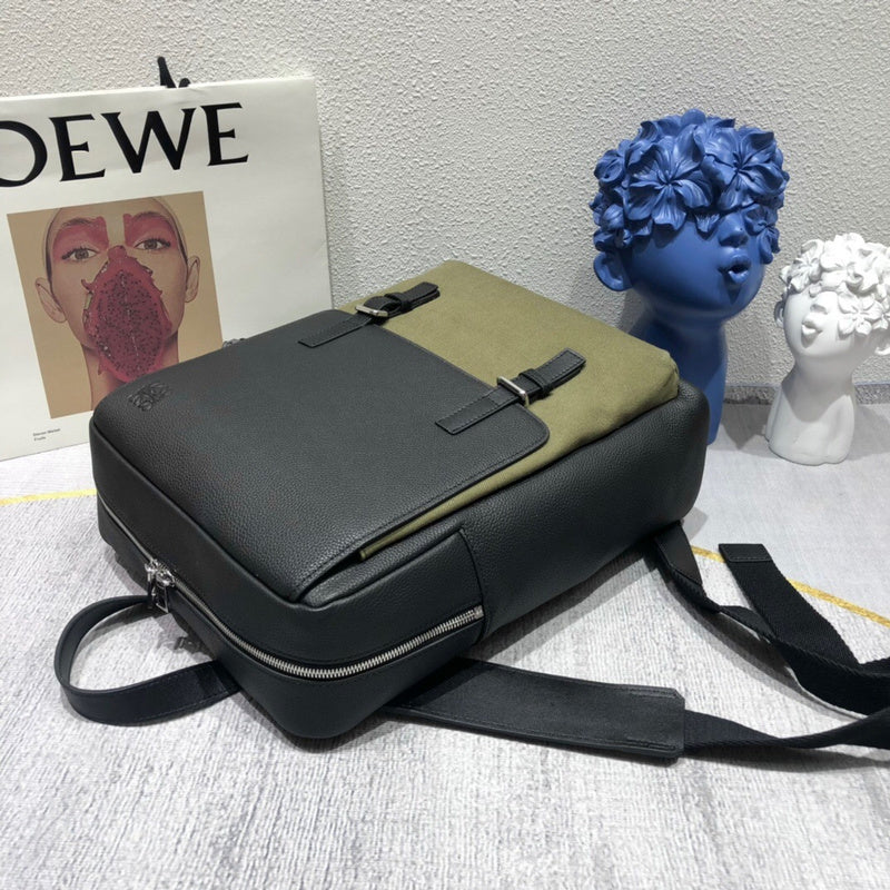 Ziva's Charm handbag – front view (40cm*31cm*13cm)