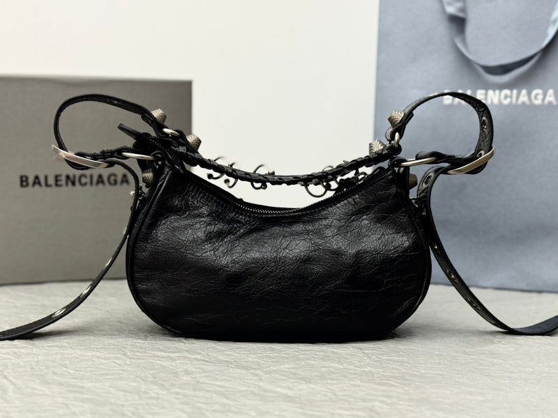 Zivas Charm Everyday Sophistication Statement Handbag (Polished Everyday Piece) – Interior View
