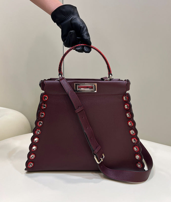 Ziva's Charm handbag – detail view (Standard Size)