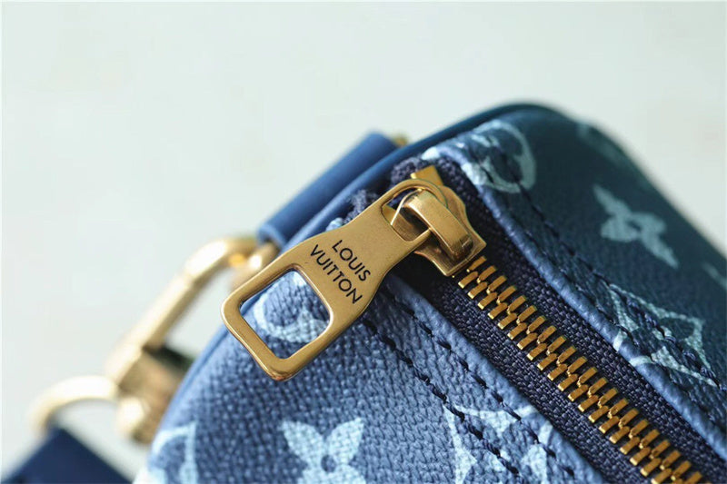  minimalist handbag detail view showing craftsmanship