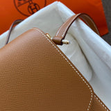  Understated shoulder bag carried on shoulder