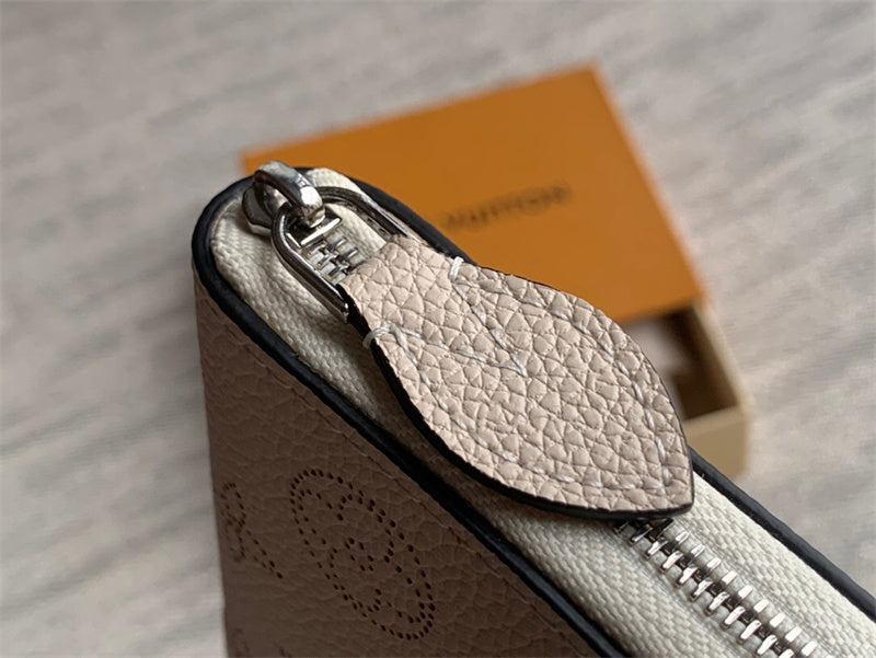  polished everyday bag detail view showing craftsmanship