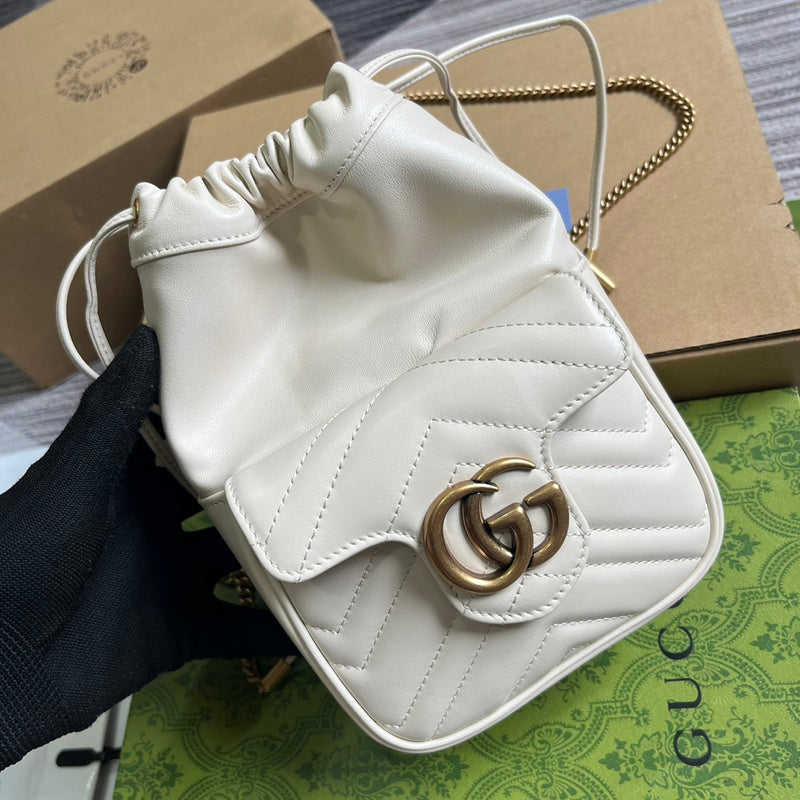 Side profile of modern everyday-luxe women's handbag – women's statement bag