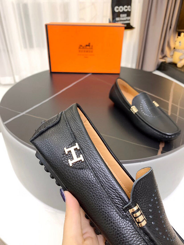 Hermès Tan High-Top Sneakers - Heel Detail View