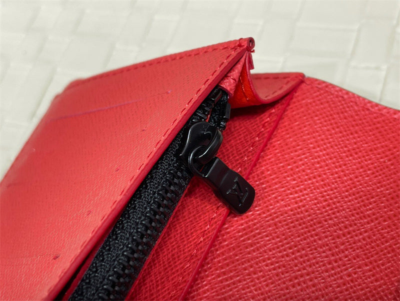  sleek crossbody bag detail view showing craftsmanship 8