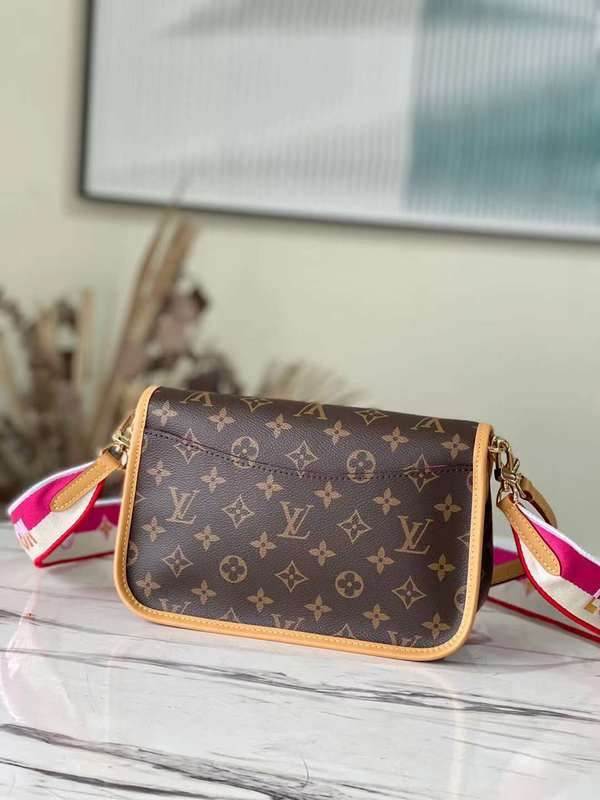 Close-up detail of structured refined women's handbag – women's luxury handbag