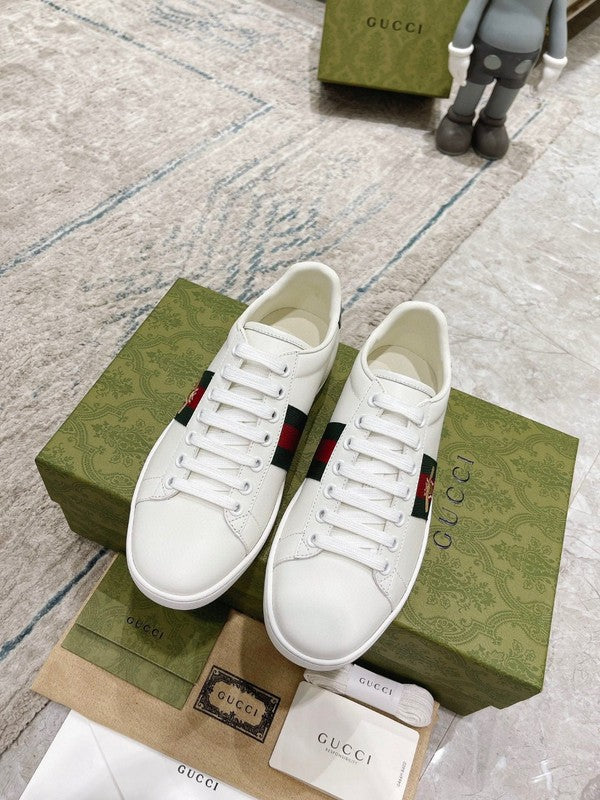 Side profile of Gucci two-tone sneakers breathable knit upper