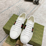Side profile of Gucci two-tone sneakers breathable knit upper