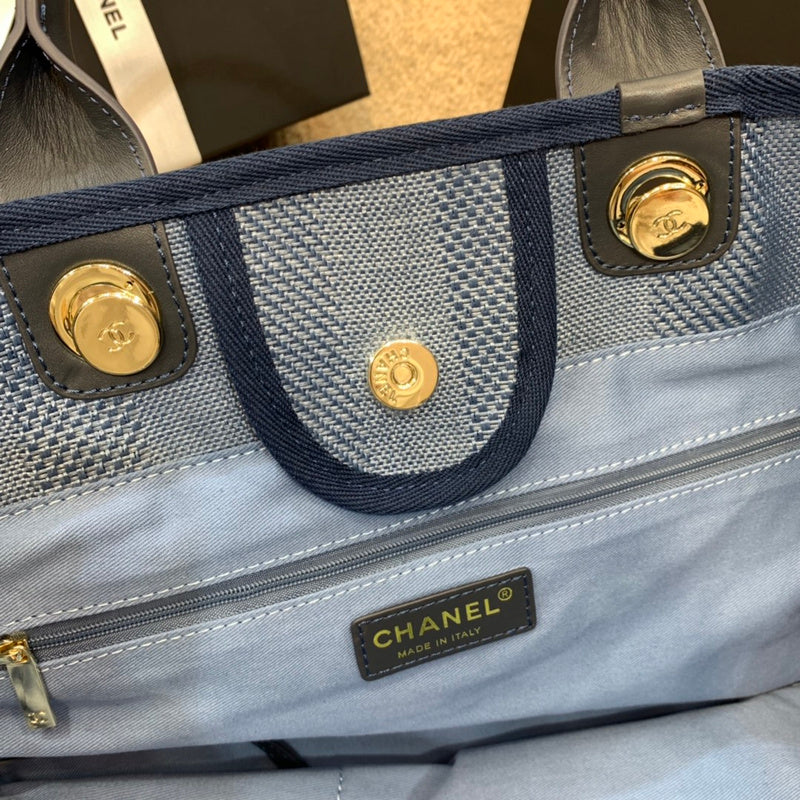  handbag, spacious everyday style, image 5