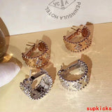 Side view of Van Cleef & Arpels unisex jewelry piece