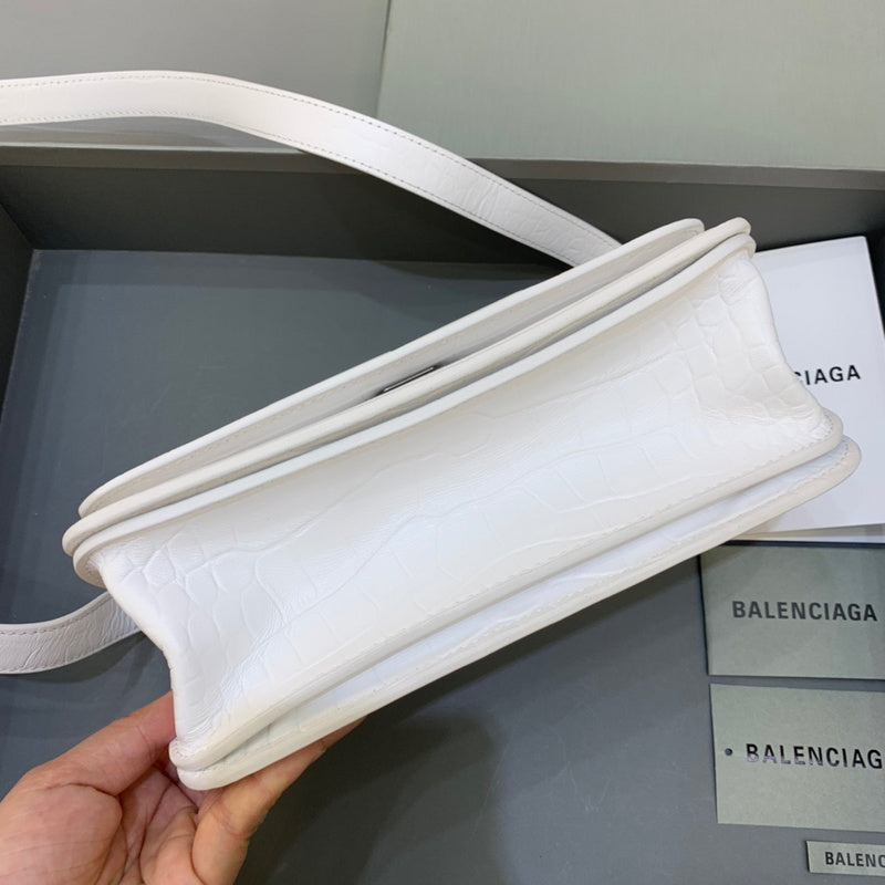 Classic Vegan Leather Handbag - Versatile Everyday Design | Women's Everyday Carry Handbag #405 - hardware and detail close-up (image 5) of designer-inspired handbag