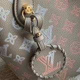  carryall bag close-up of hardware and finish
