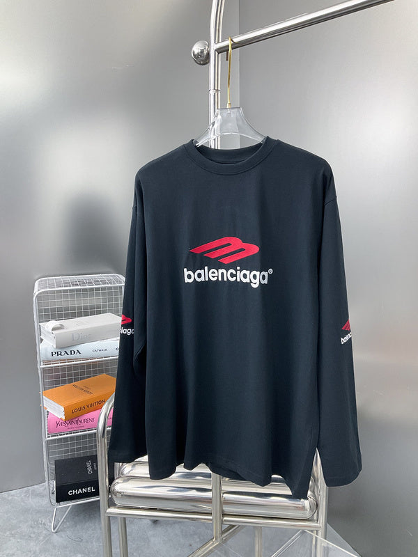 Side profile view of Balenciaga luxury piece style No.156