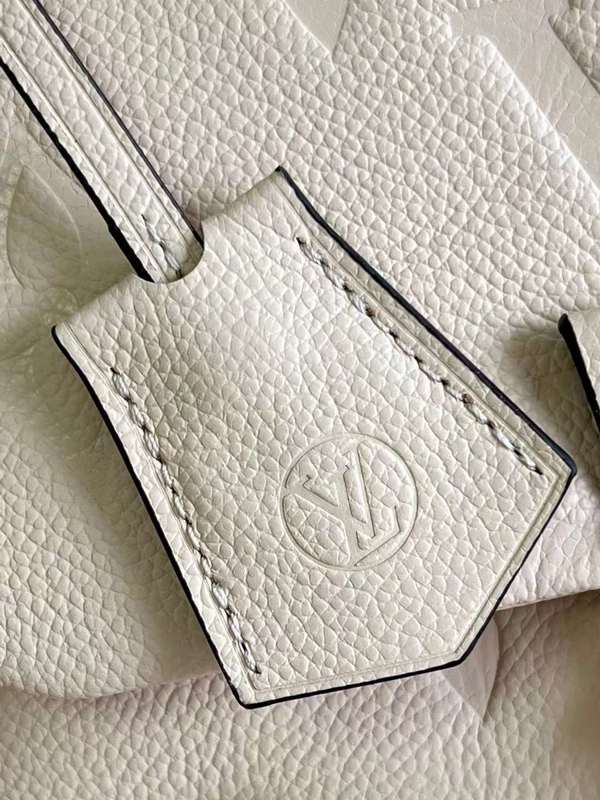 Interior view of everyday-luxe sleek women's handbag – women's luxury handbag