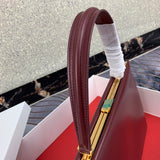 Handle and strap detail of chic everyday-luxe women's handbag – women's everyday handbag