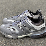 Nike Men's & Women's Luxury Low-Top Trainers — Style 081 hardware detail