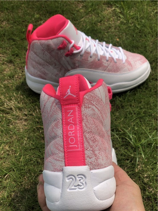 Nike Men's & Women's Premium Casual Sneakers — Style 148 angle view