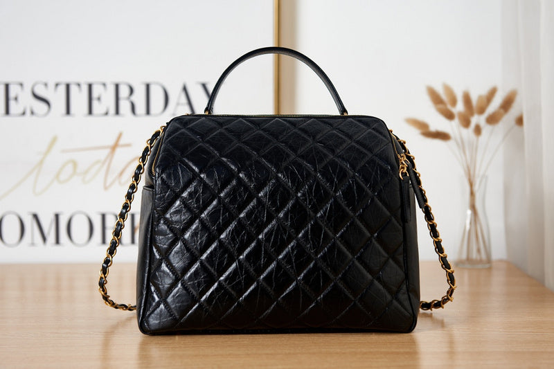  women's handbag, versatile design, view 5