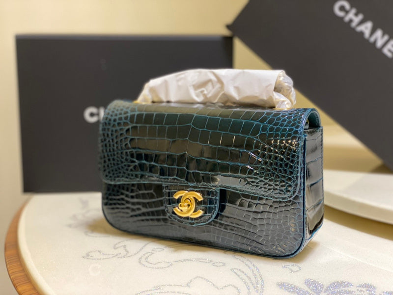 mid purse view 8