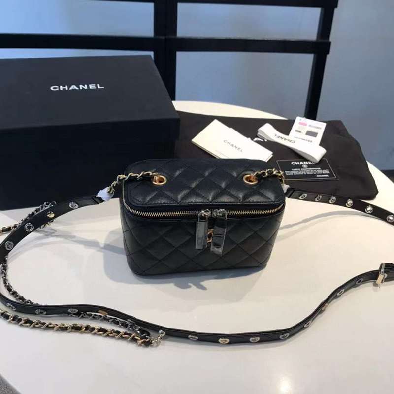 Zivas Charm Versatile Design Luxury Handbag (Premium Everyday Carry) – Detail View
