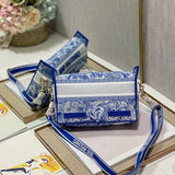 Side profile of chic refined women's handbag – women's luxury handbag