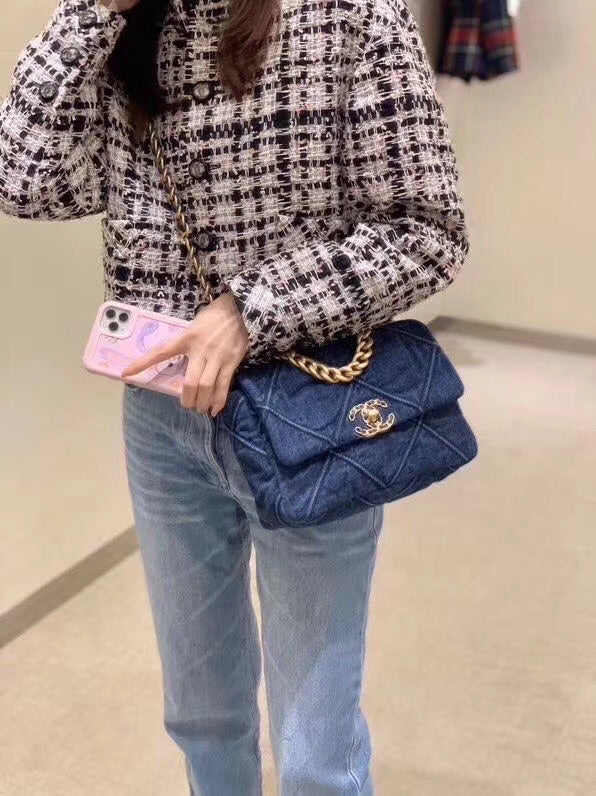  mid purse view 8