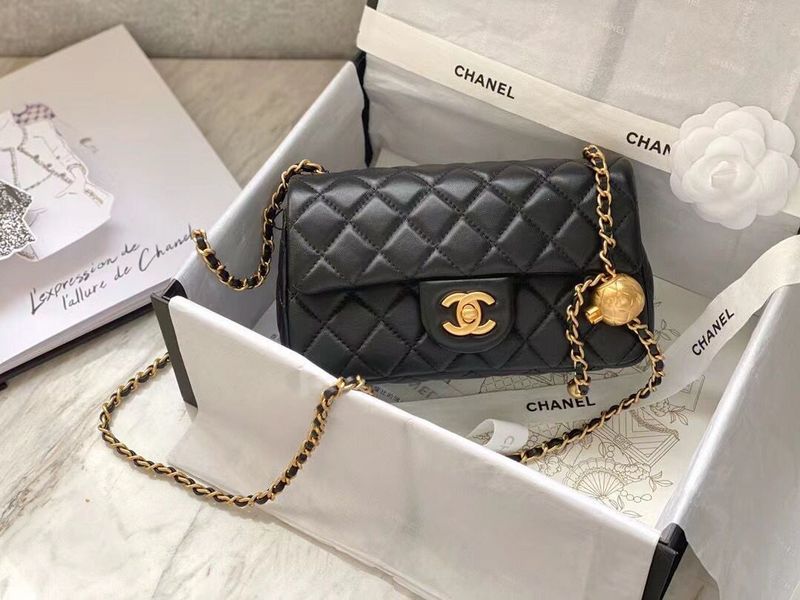 Zivas Charm Sleek Silhouette Designer Handbag (Effortless Style Upgrade) – Front View