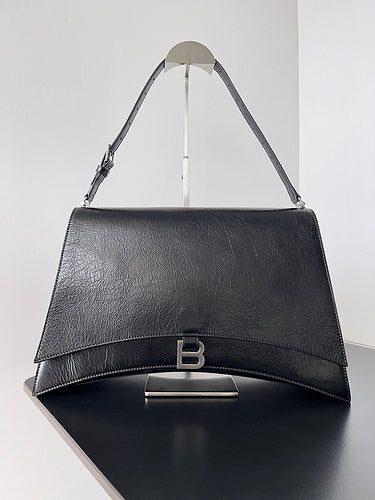Zivas Charm Elevated Essentials Fashion Handbag (Contemporary Shape Language) – Front View