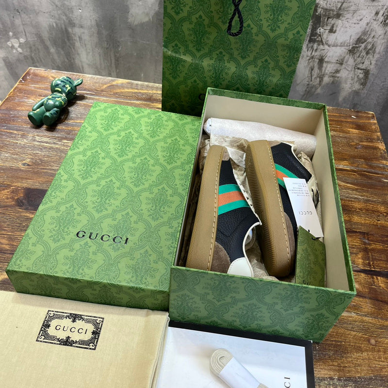 Gucci clean off-white luxury sneakers view 8 classic court silhouette